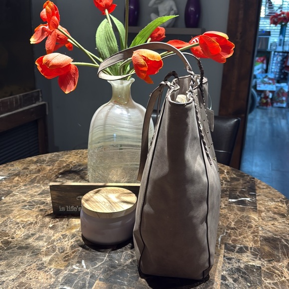 Large Brown tote/pocketbook or can be used d for laptop bag. (15 w x 13 L x6 D) - Picture 4 of 11